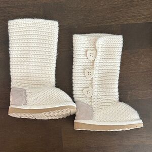 The Children’s Place Knit Boots Cream Size 4
